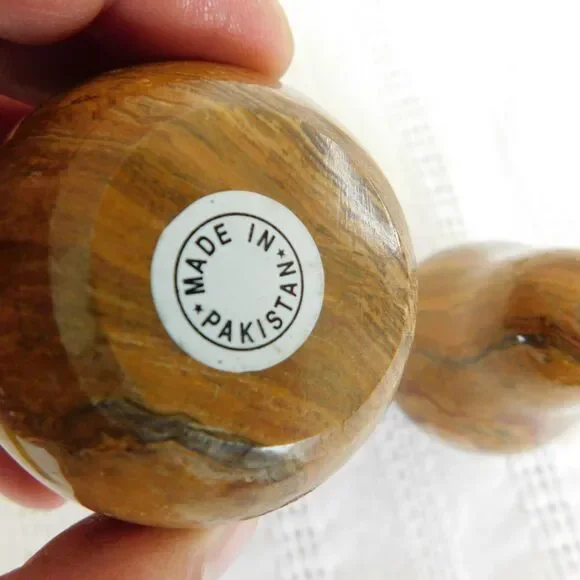 Vintage Marble Stone Pears, Polished Fruit Hand Carved Lot of 2 Pakistan Heavy - Picture 4 of 8